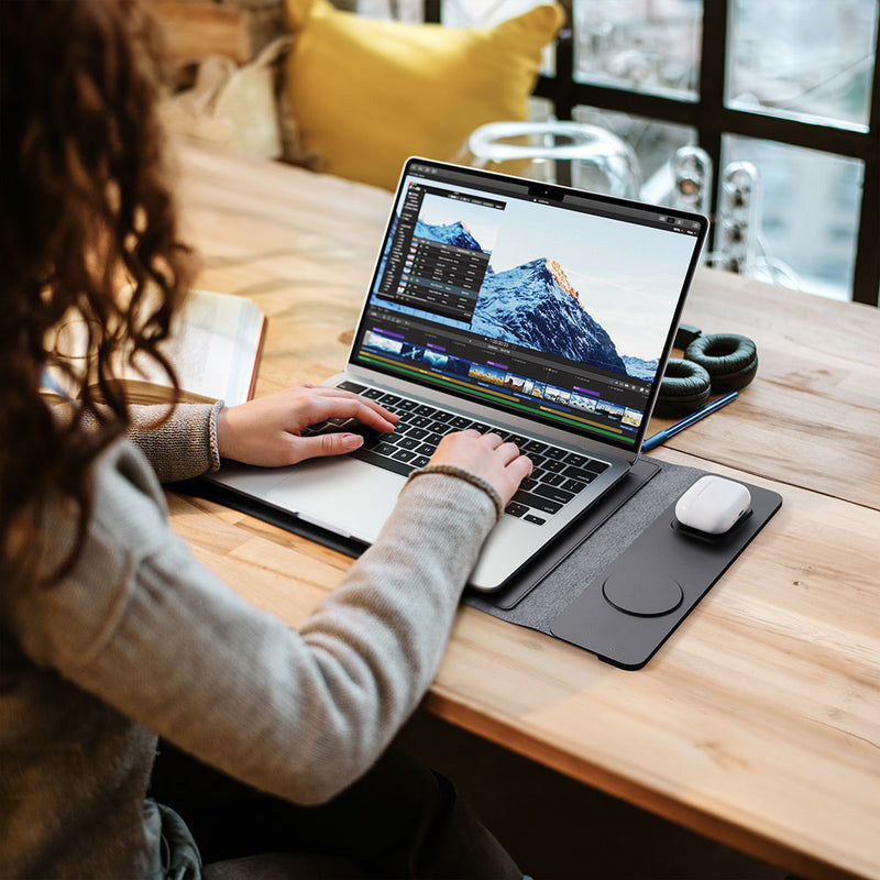 Wireless Charger Laptop Bag